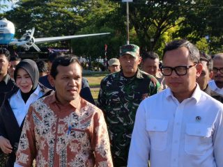 Wagub Aceh Bersama Wamendagri Tinjau Langsung Lapangan Blang Padang