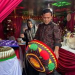 WAGUB ACEH KUNJUNGI HAMPIR SEMUA STAND EXPO UMKM PIDIE, BELANJA PRODUK LOKAL